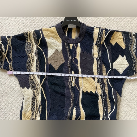 Like new Coogi sweater large. Excellent condition. - Picture 3 of 4